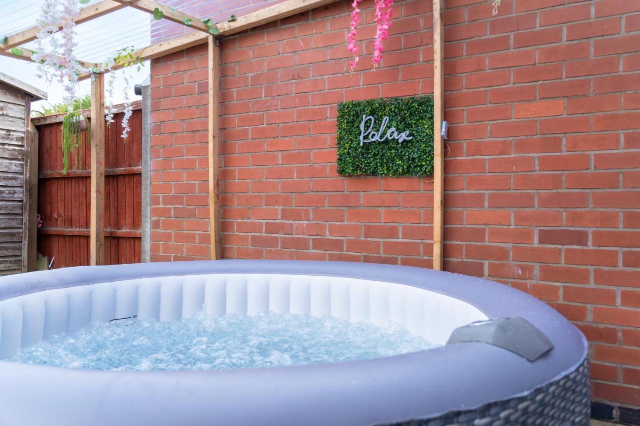 Exclusive Deals L Last-Minute Reserve L Townhouse With Sleeps 6 L Braunstone Town , Leicester L By Zen Nights Short Lets & Serviced Accommodations Eksteriør bilde