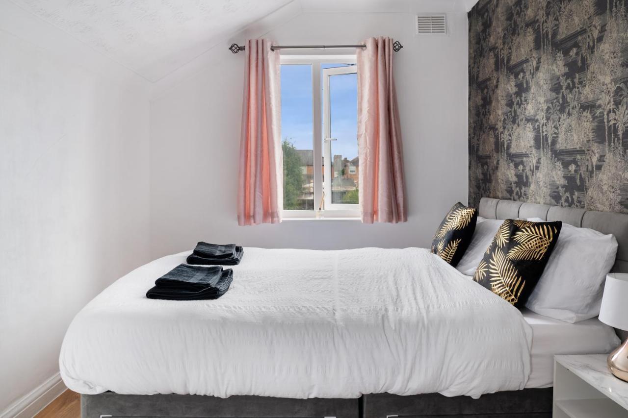 Exclusive Deals L Last-Minute Reserve L Townhouse With Sleeps 6 L Braunstone Town , Leicester L By Zen Nights Short Lets & Serviced Accommodations Eksteriør bilde