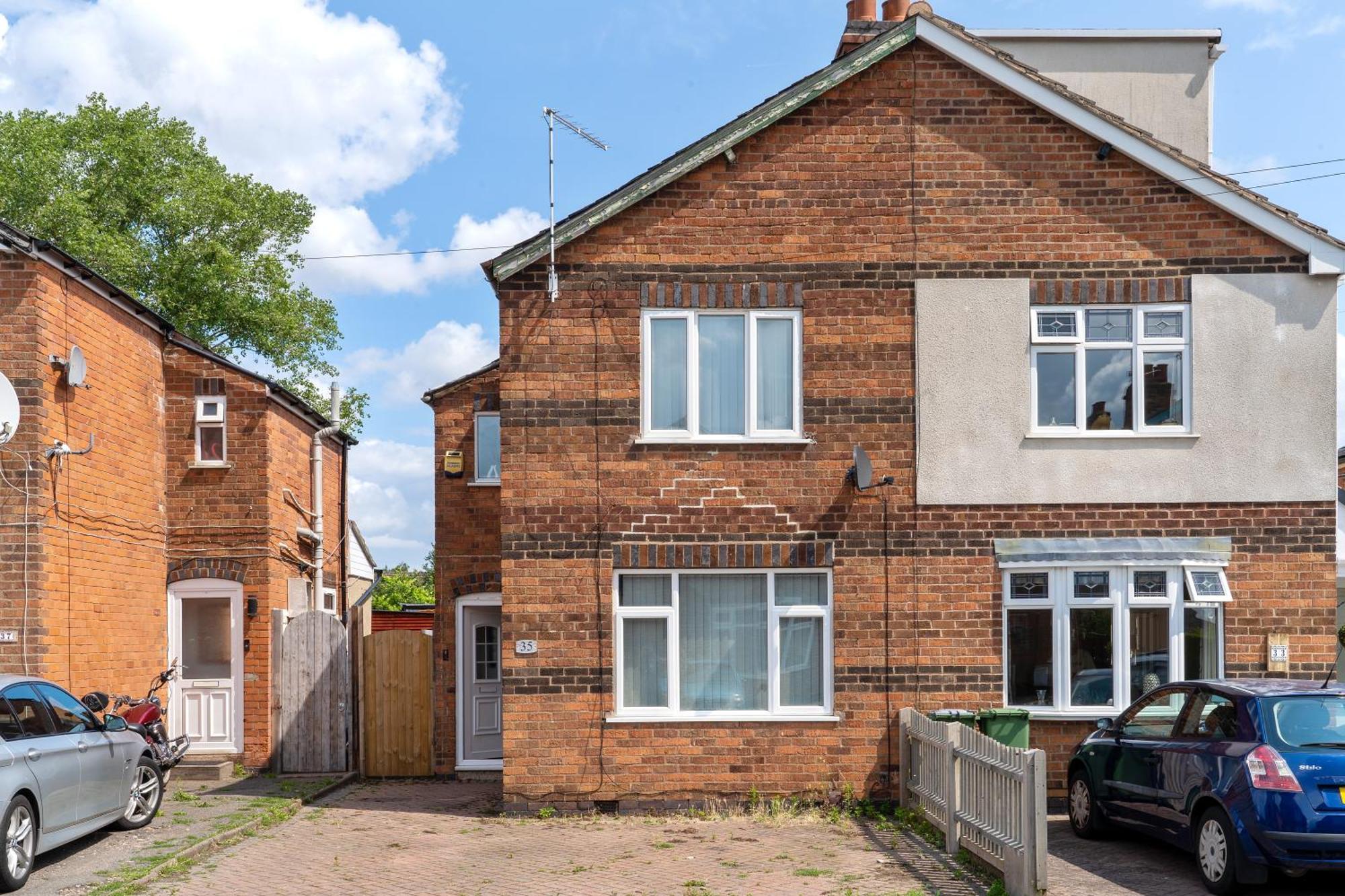 Exclusive Deals L Last-Minute Reserve L Townhouse With Sleeps 6 L Braunstone Town , Leicester L By Zen Nights Short Lets & Serviced Accommodations Eksteriør bilde
